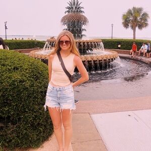 Meet your Posher, Shannon